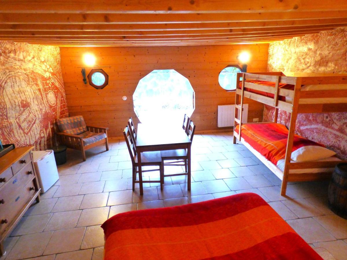 Domaine du Balbuzard Otel Condat-en-Combraille Dış mekan fotoğraf