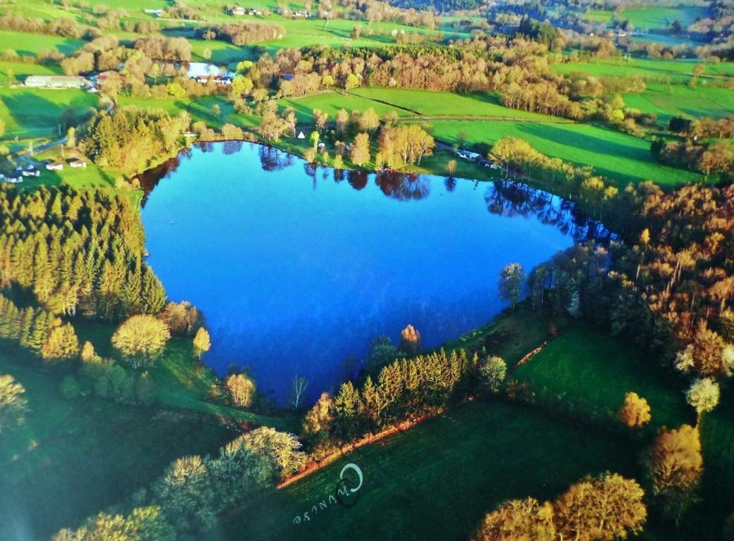 Domaine du Balbuzard Otel Condat-en-Combraille Dış mekan fotoğraf